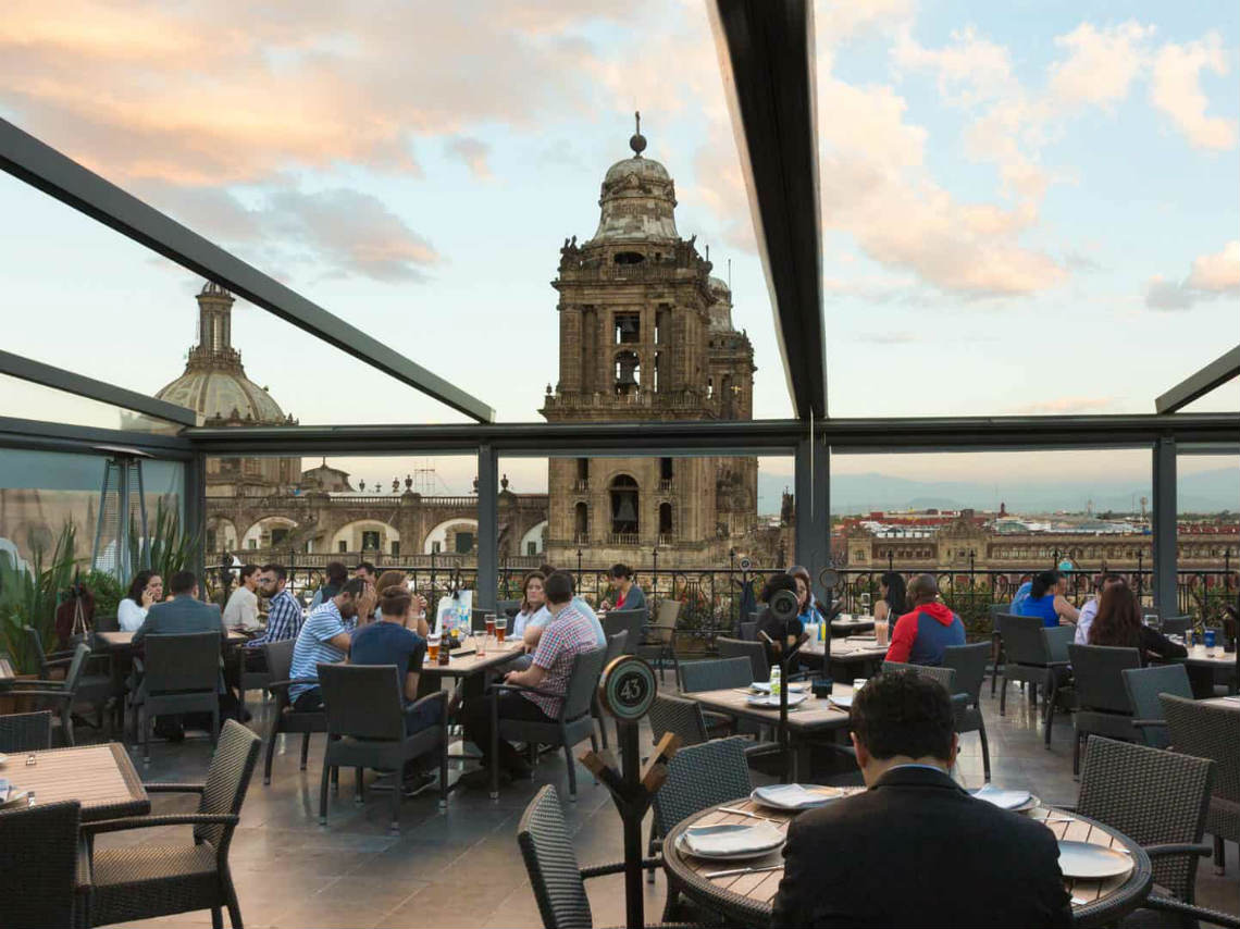 Qué hacer en el centro de la Ciudad de México balcon zocalo