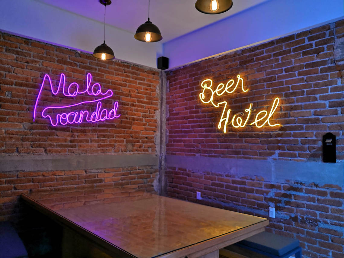 Mala Vecindad Beer Hotel