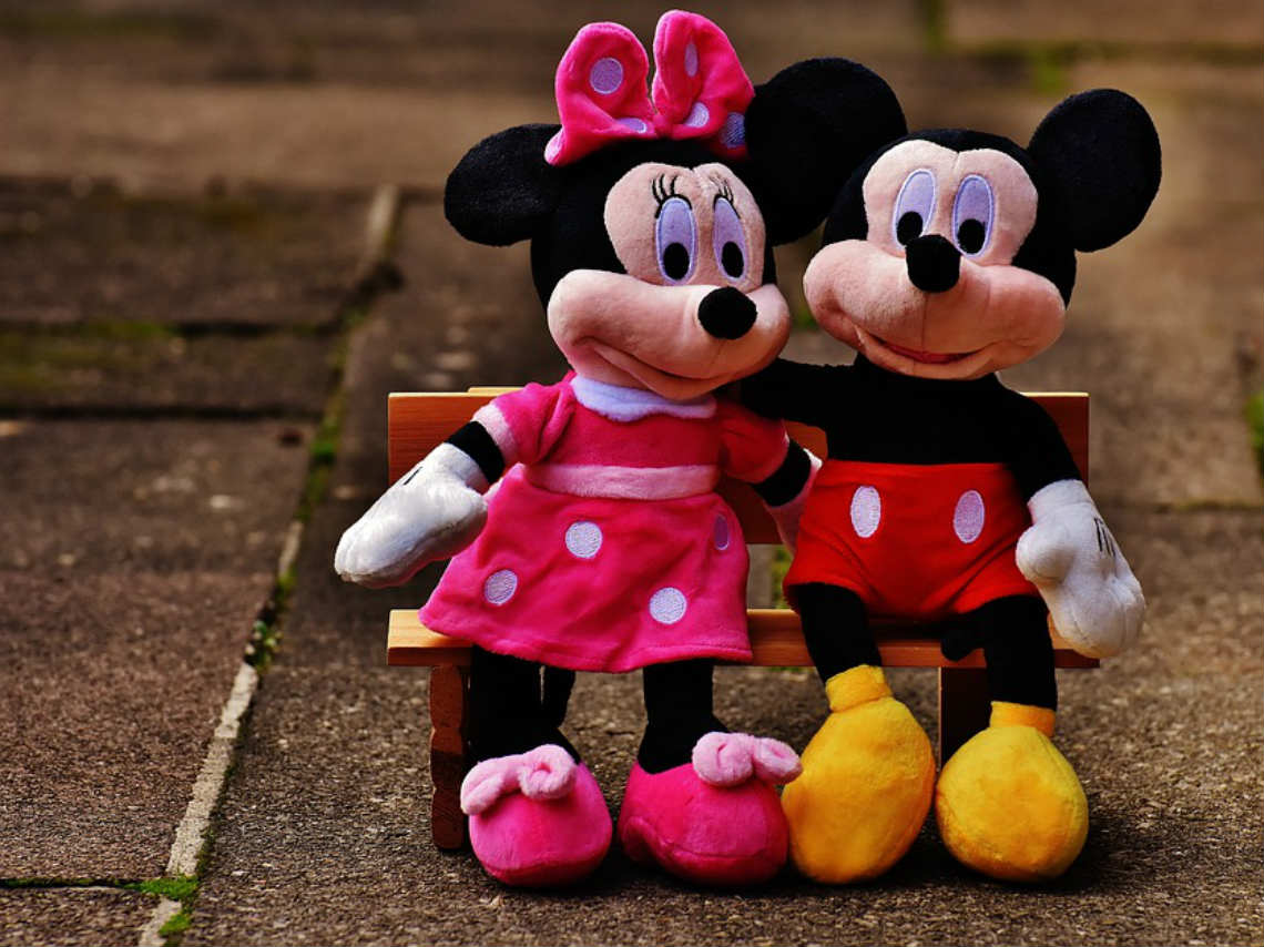 Exhibición por los 91 años de Mickey Mouse minnie y mickey