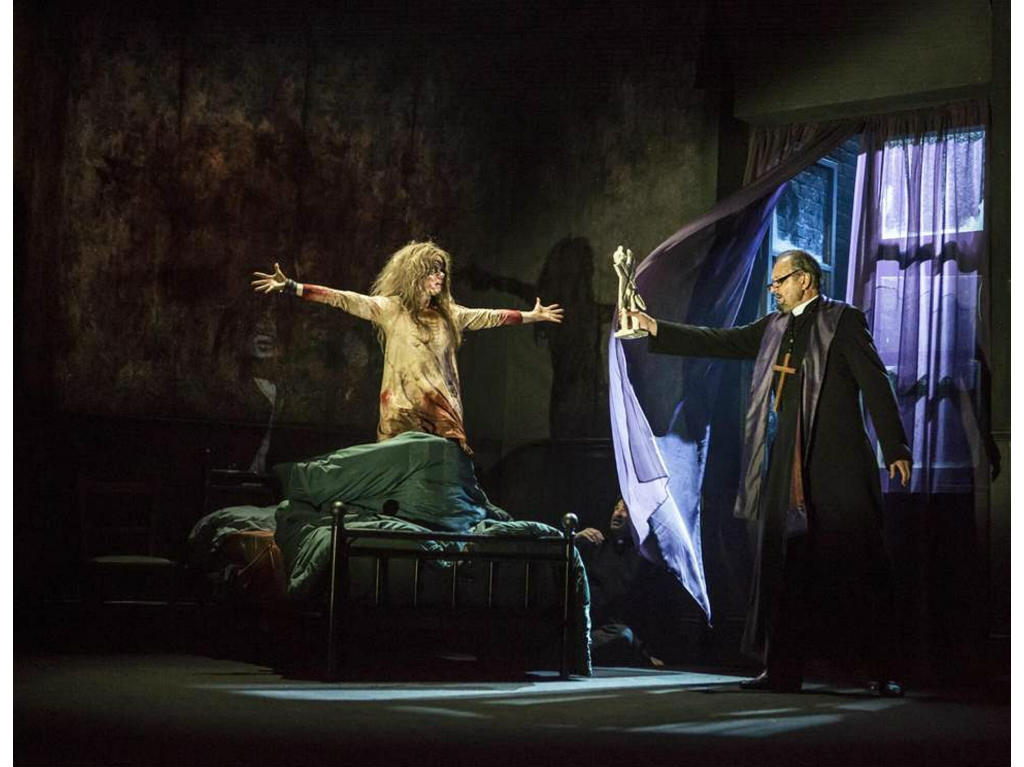 El Exorcista, la obra de teatro posesión 