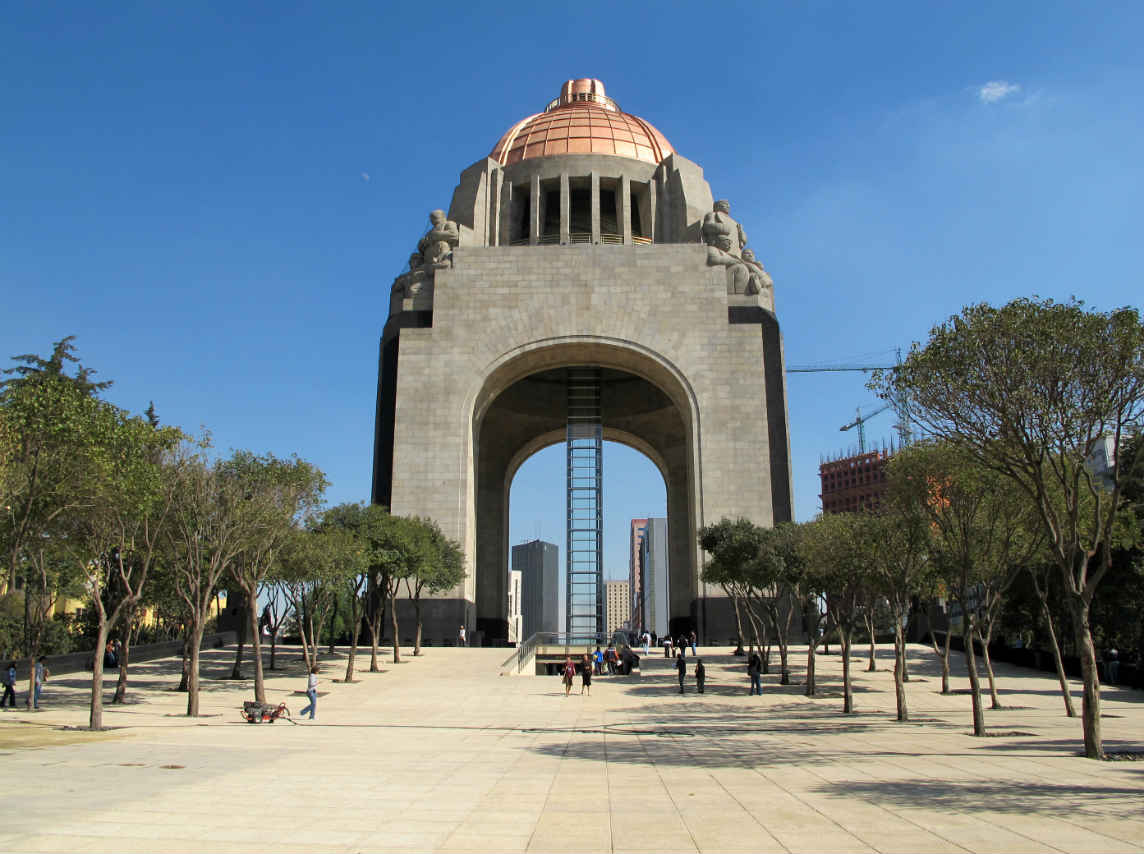 plaza-de-la-republica-tabacalera