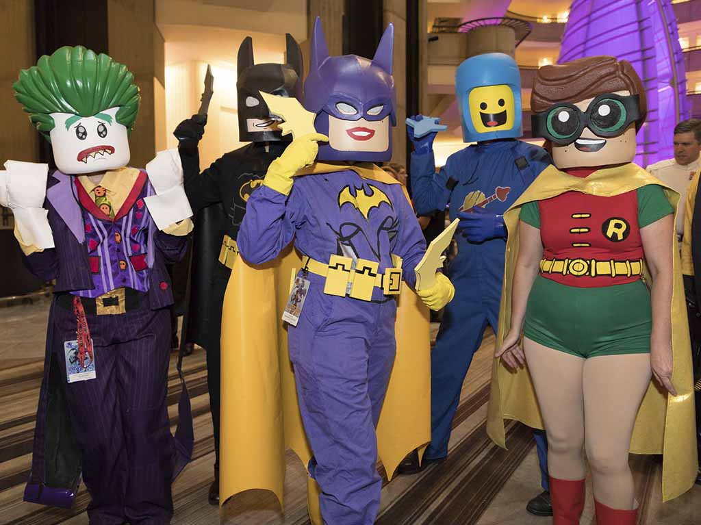 Cosplays grupales en la Expo TNT 37: Batman, Sailor Moon y más #TNT37  #TNTExpo #Cosplayers #shirotenshi #CorporativoArcanos #Noticias #México