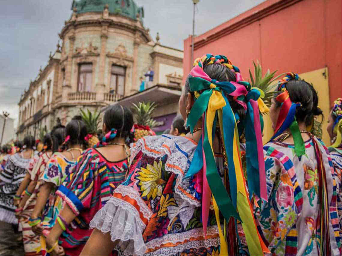 Guelaguetza 2019 desfile tradicional