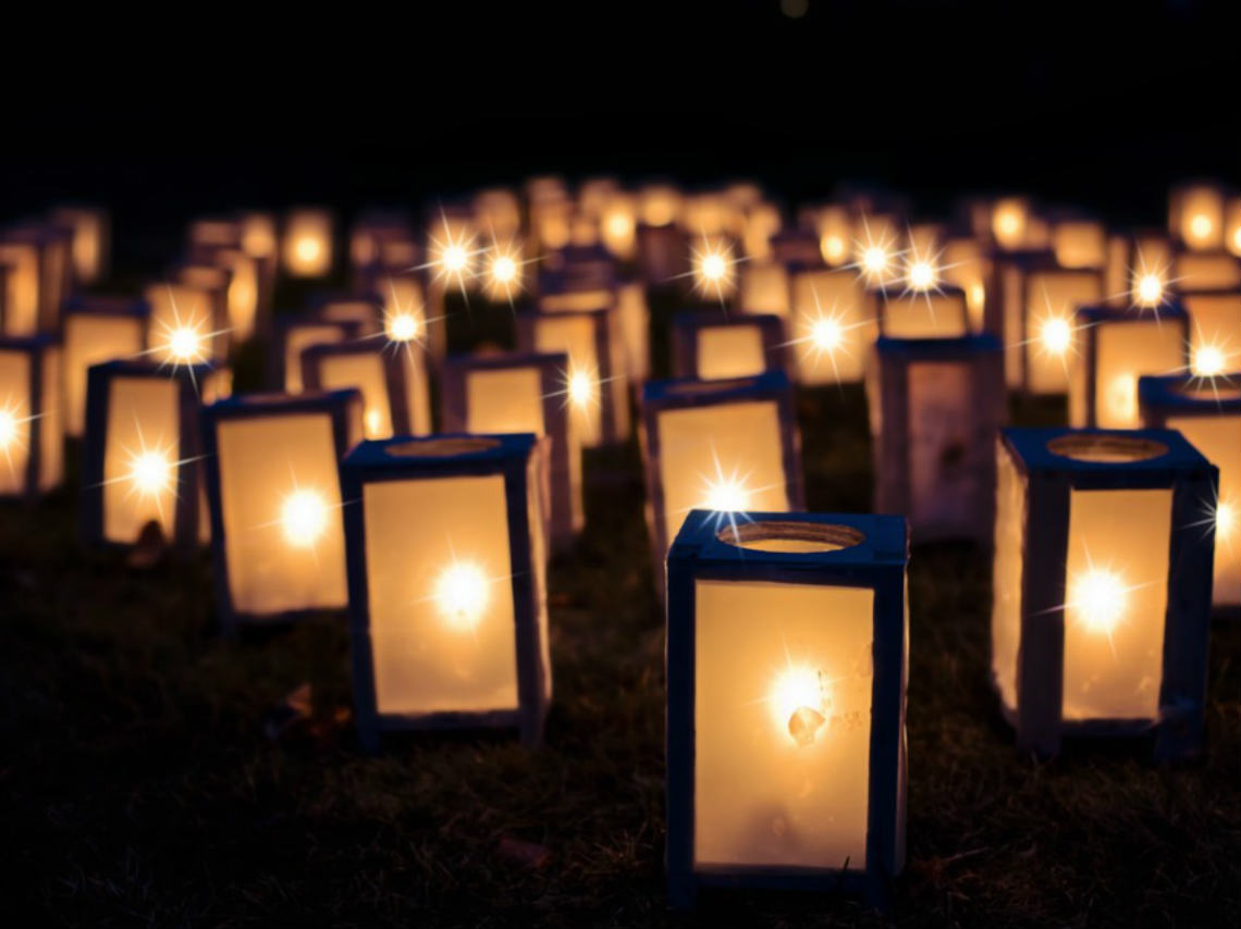 Noche de los deseos con linternas flotantes en Querétaro