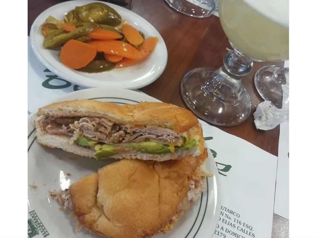 Restaurante en Ciudad de México para que conozca un extranjero: Tortas Don Polo.