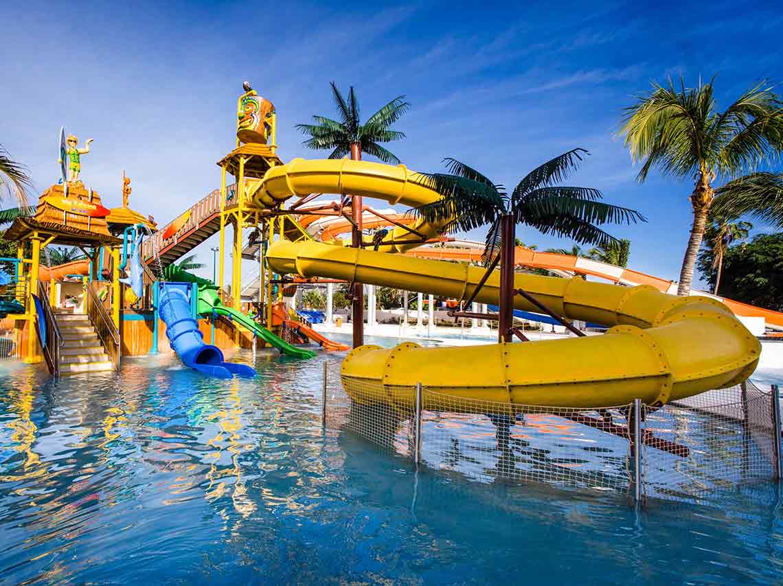 vacaciones-en-familia-hard-rock-hotel-riviera-maya-parque-acuatico-rockaway-bay