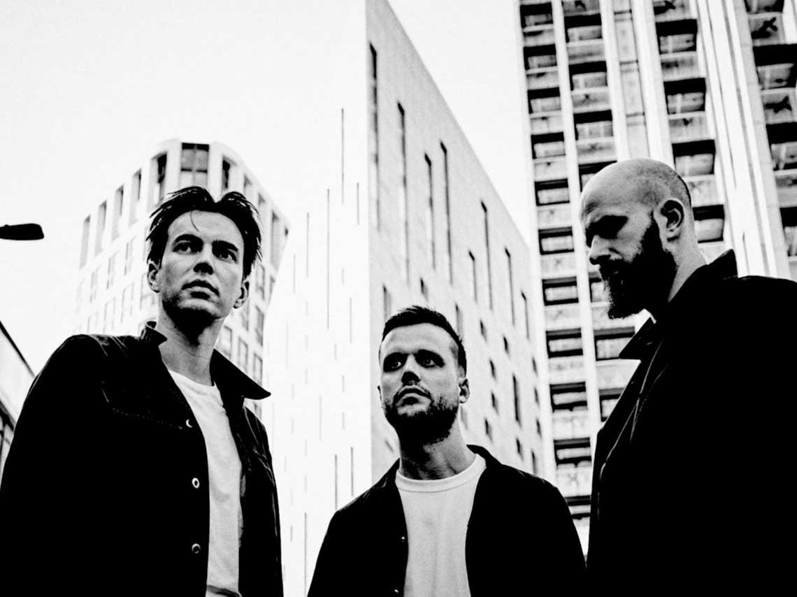 ¿Fan de White Lies? Recibe el vinilo ‘Five’ de sus manos