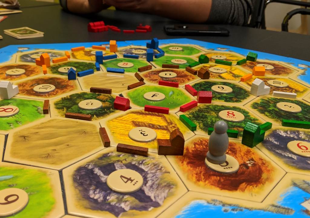 A_game_of_Settlers_of_Catan (1)