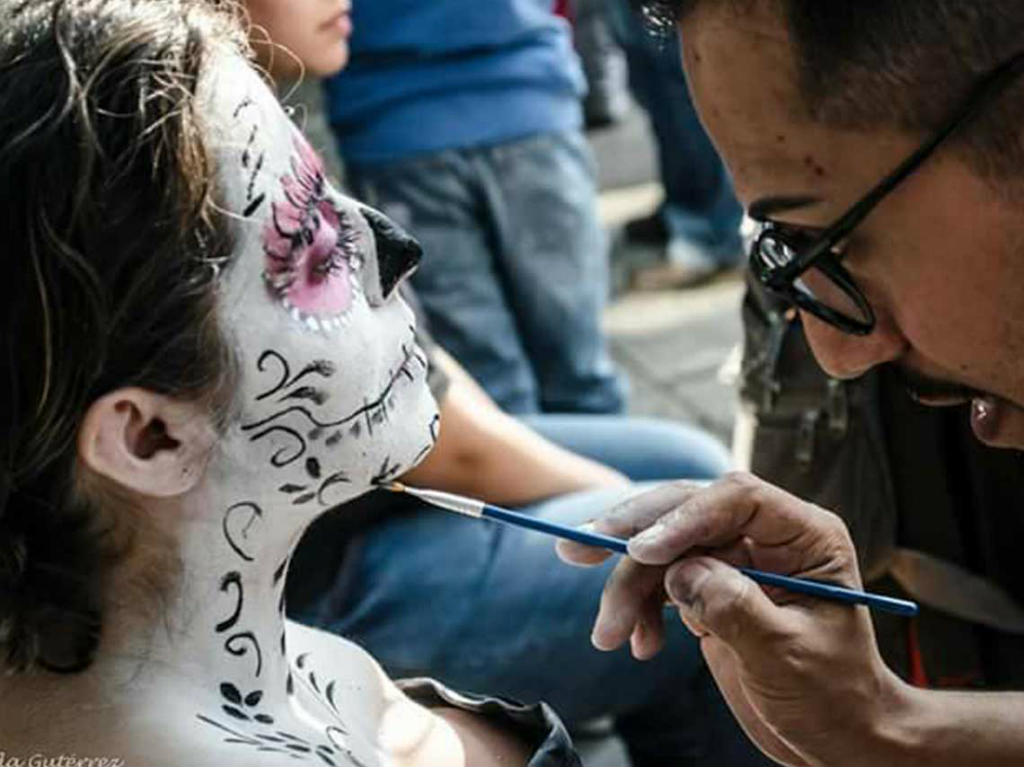 Procesion De Catrinas maquillaje