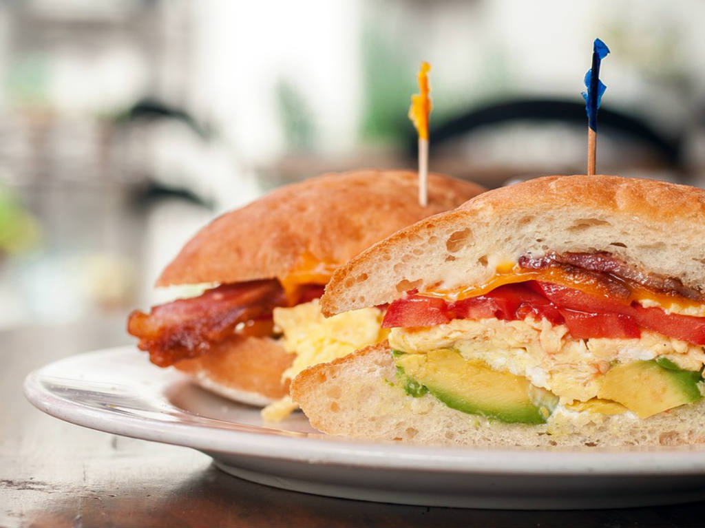 Tortas a 30 pesos en la Narvarte, ¡también hay comida mexicana!