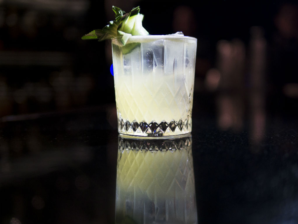 EL-AROMA-DEL-CIELO-JULES-BASEMENT-GIN-CITY