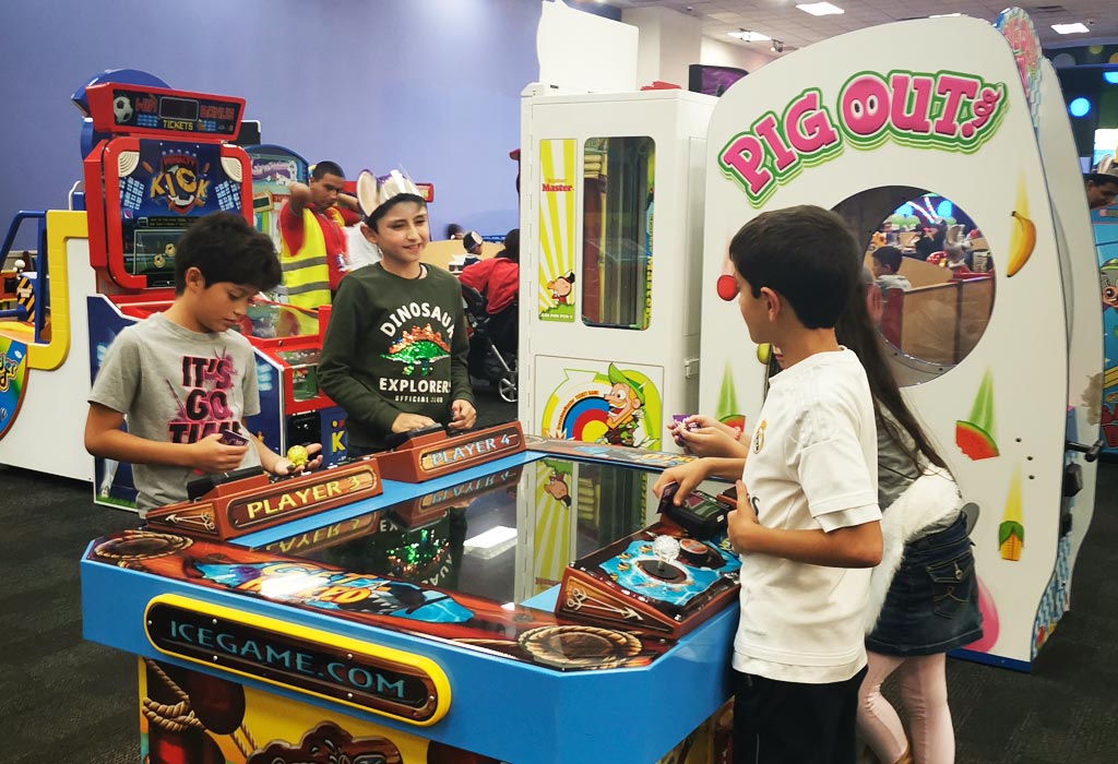chuck-e-cheeses-ninos