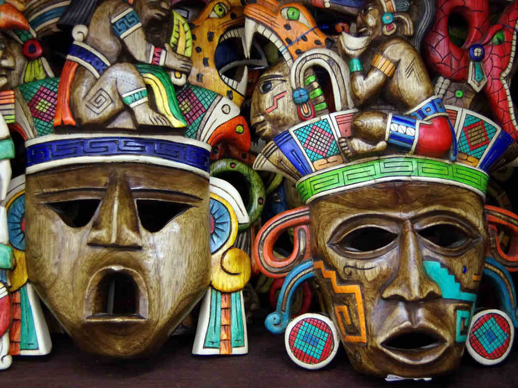 Feria Internacional de Artesanías máscaras