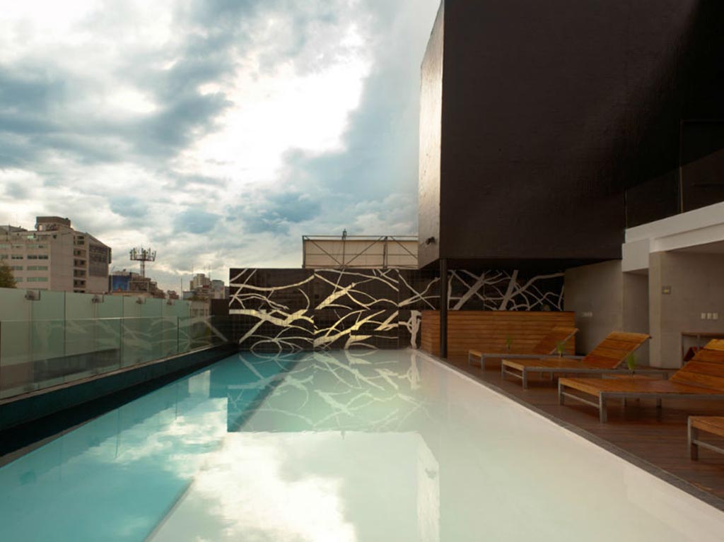 6 hoteles con alberca para disfrutar el verano en CDMX