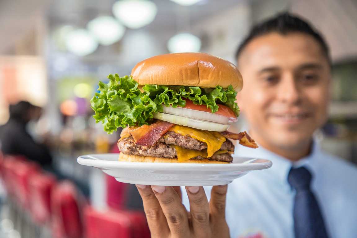 johnny rockets hamburguesa