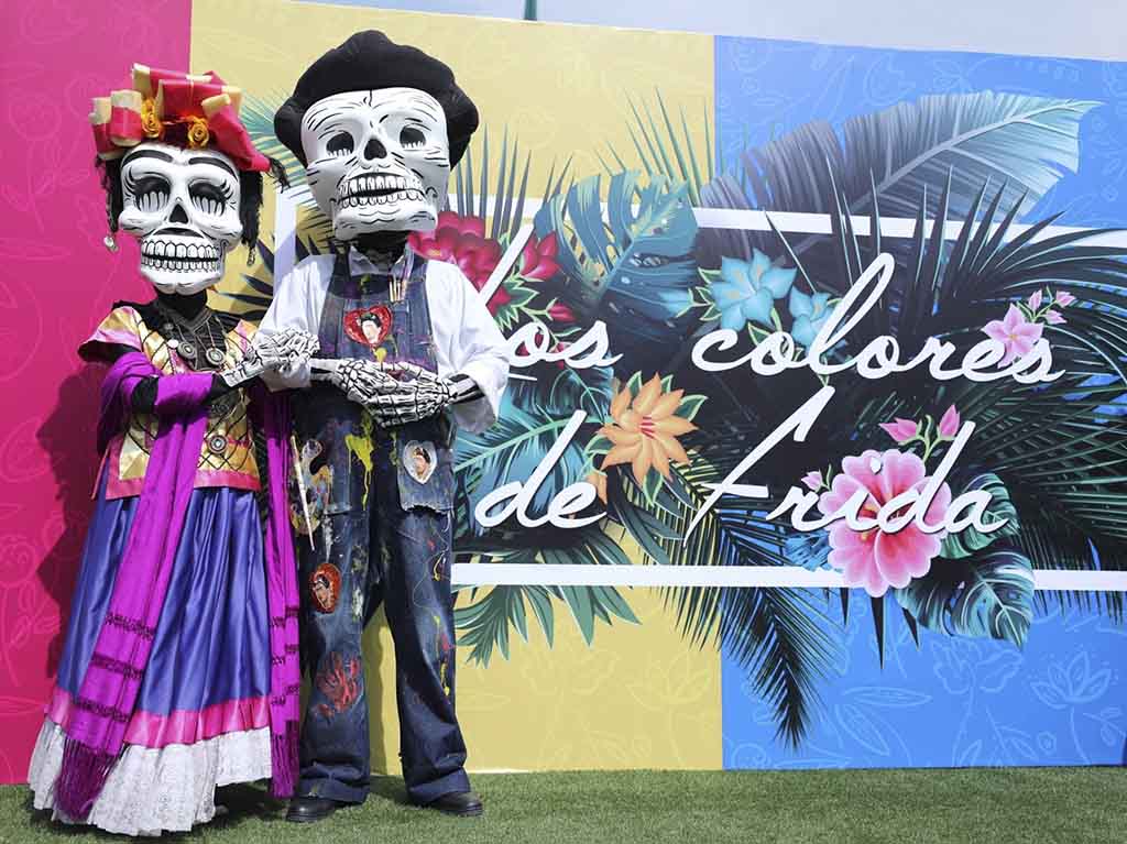 “Los colores de Frida” la exposición floral que invade el zócalo de CDMX 1