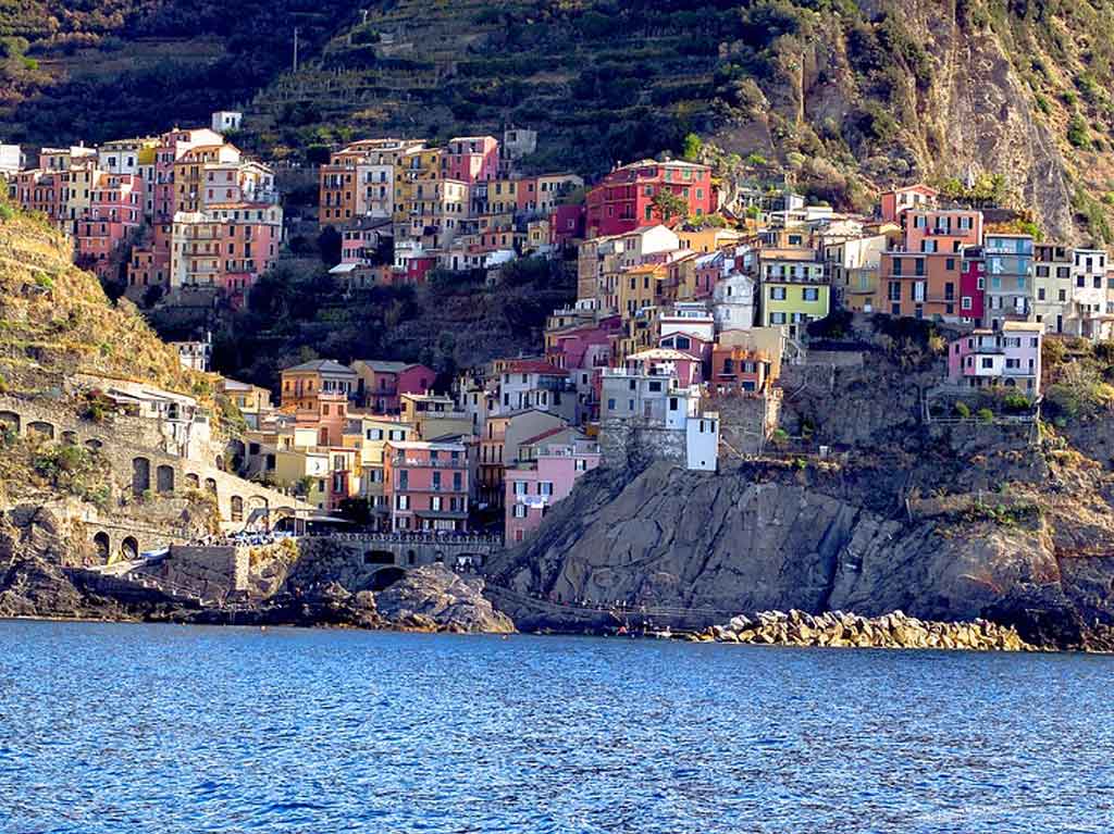 playa italia cinque terre riomaggiore