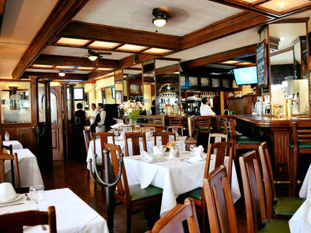 bros oyster bar interior