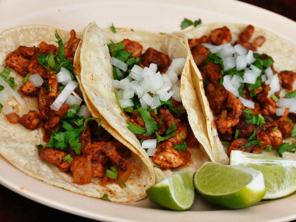 Festival del Taco en teotihuacán tacos al pastor