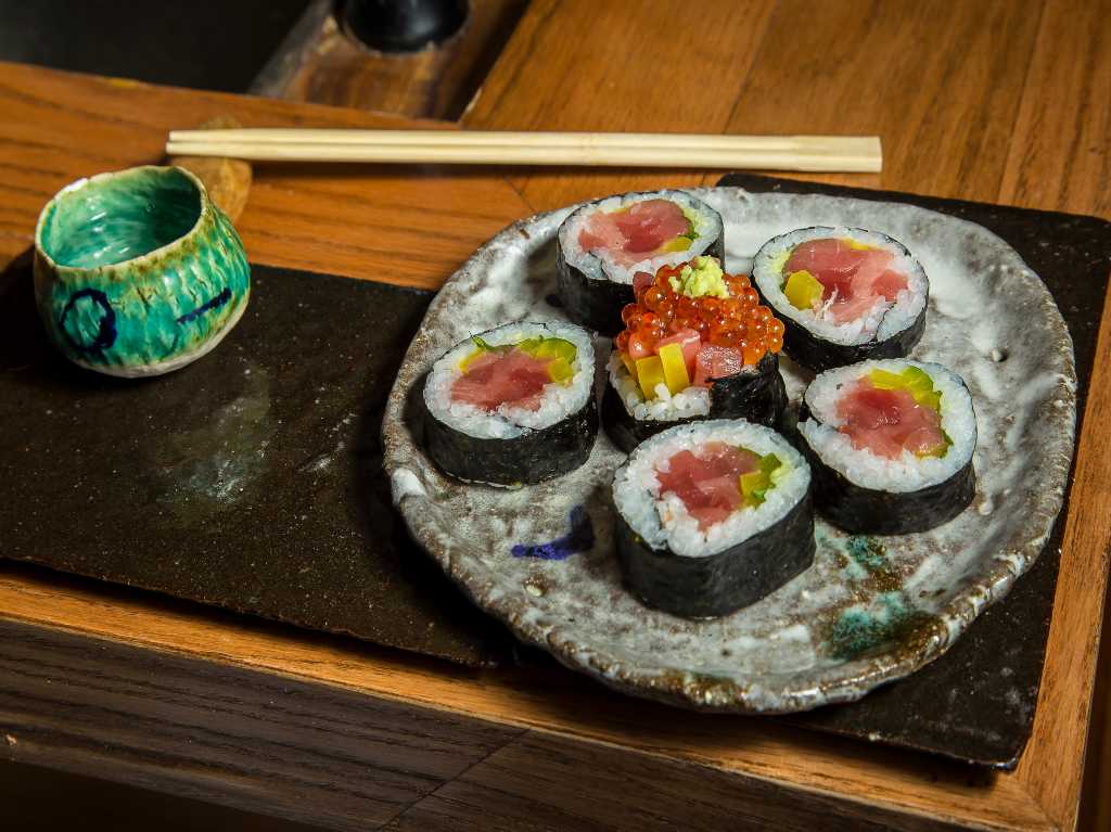 madai sushi rollos 