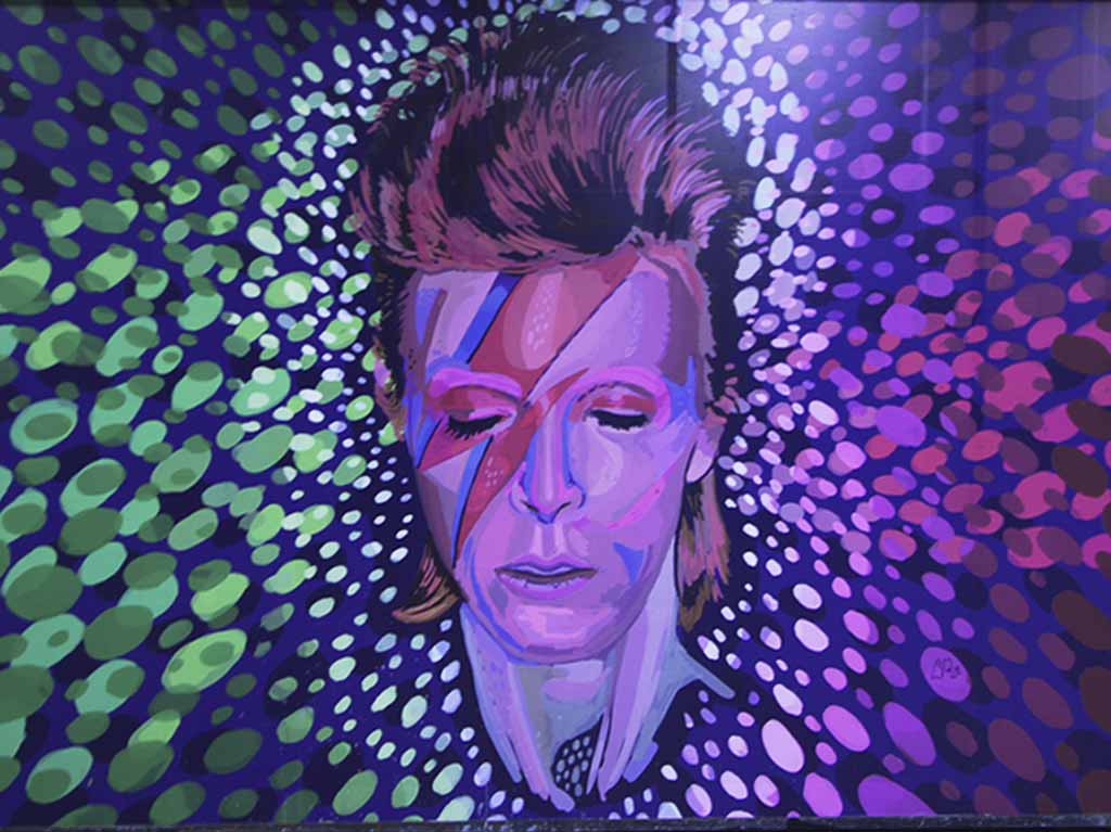 mural bowie metro cdmx