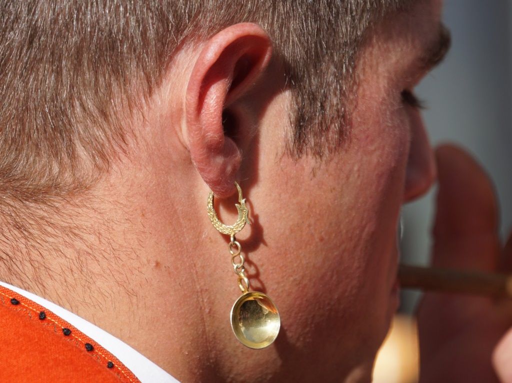 piercing-party-en-tribu-bazar