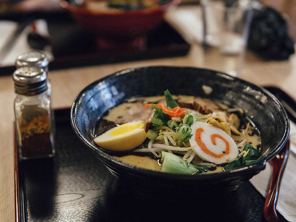 Fiesta secreta de ramen con bebidas ilimitadas