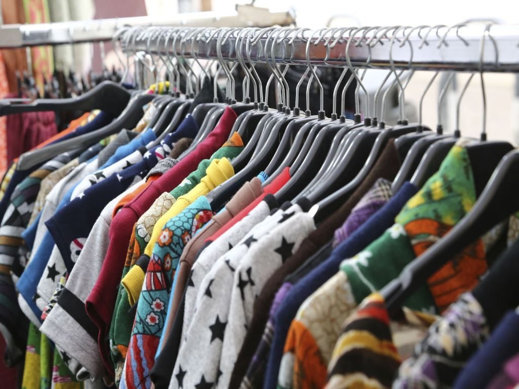 Bazar de segunda mano con ropa para todos en Coyoacán 0