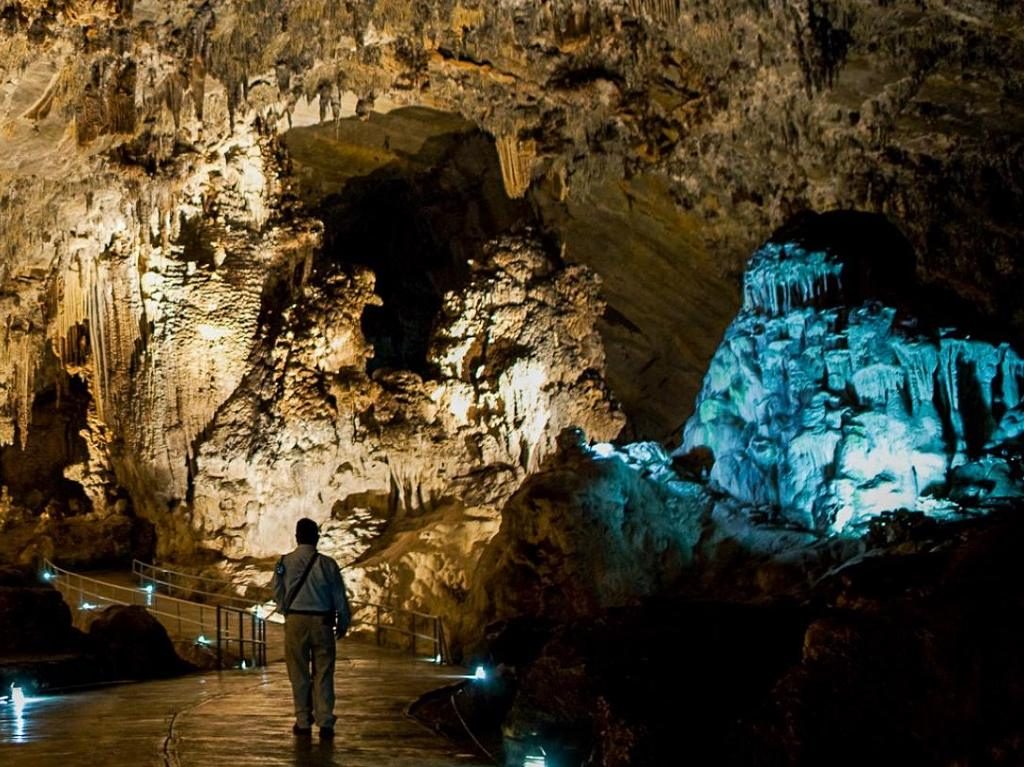 Lánzate a conocer las grutas de Cacahuamilpa