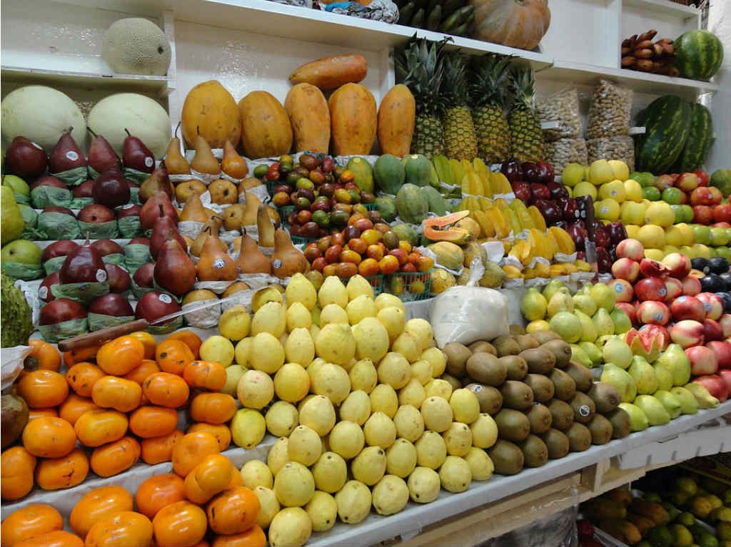 Noche de Mercados frutas