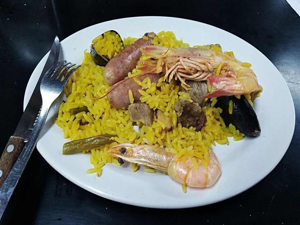 salón puebla paella