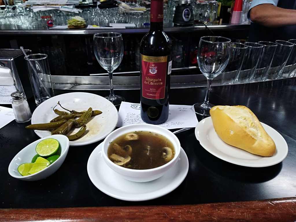 salón puebla sopa de hongos