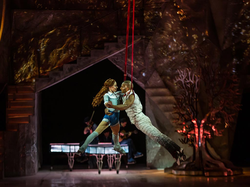 Ballroom Crystal Cirque Du Soleil 
