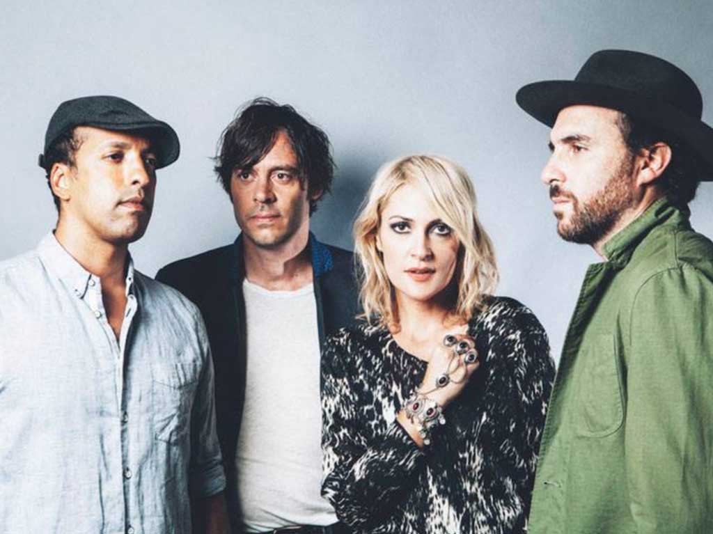 Entrevista con Emily Haines de Metric por su visita a CDMX