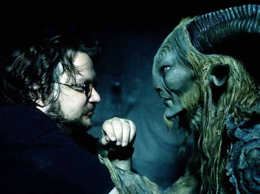 Maratón de películas de Guillermo Del Toro y mapping gratis