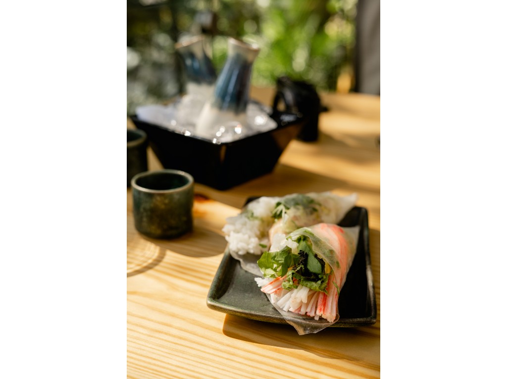 nori hand roll bar 