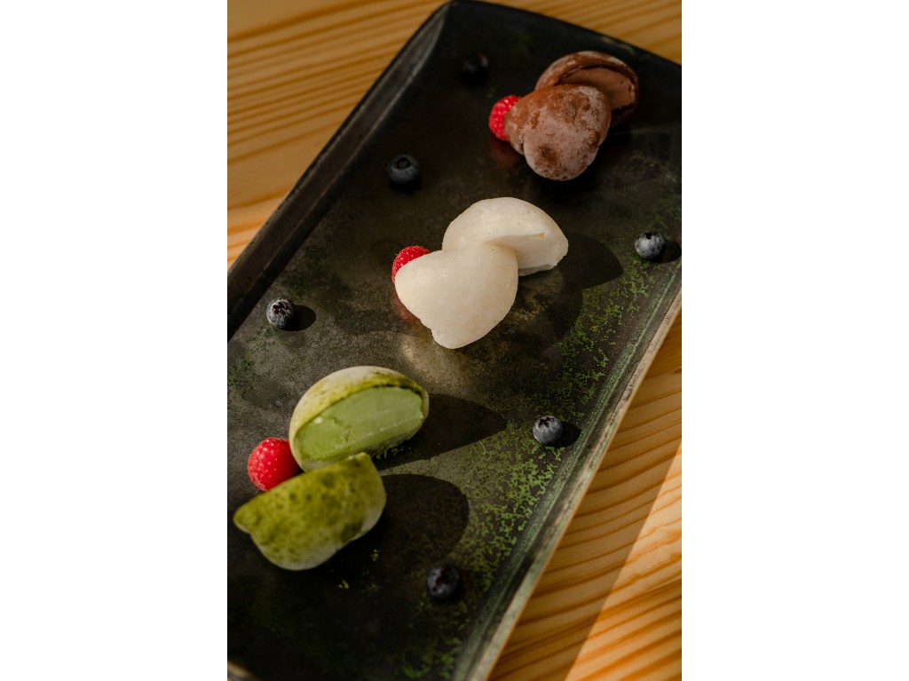 nori hand roll bar