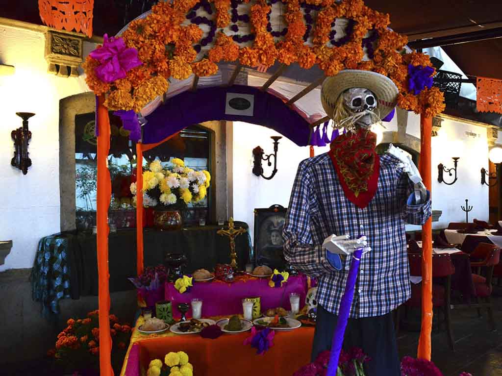 ofrenda muertos que lucharon por la vida