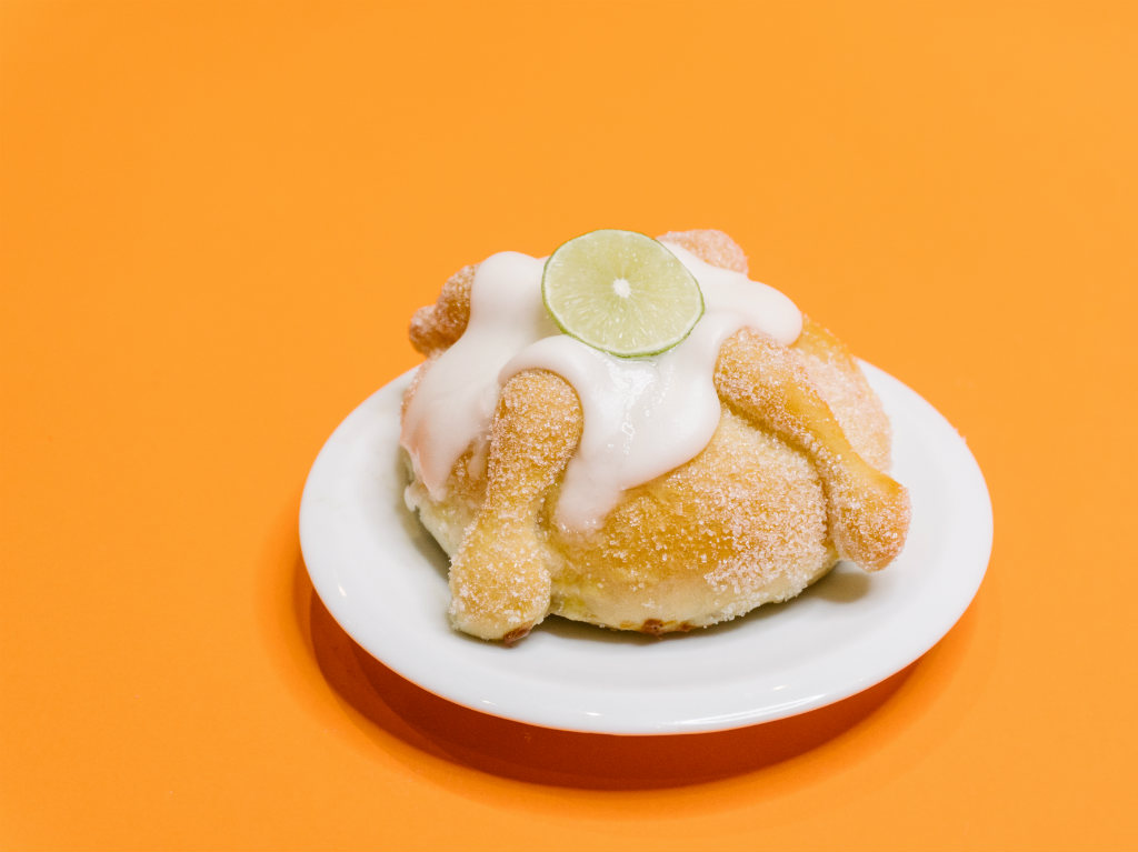 pan de muerto de CDMX de lomón