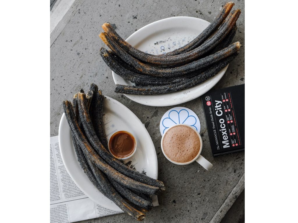 Postres para Halloween y Día de Muertos: Churros de Muerto