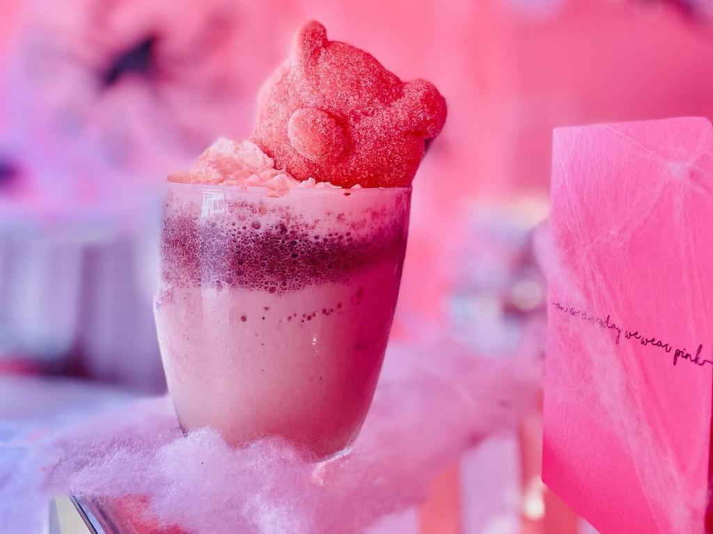 Postres para Halloween y Día de Muertos: Frappé rosa de Flamingo Caffe