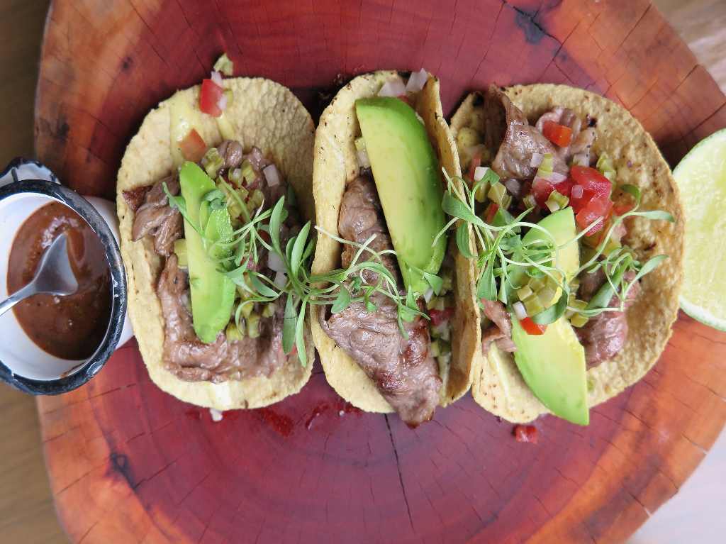 rosa negra tacos wagyu