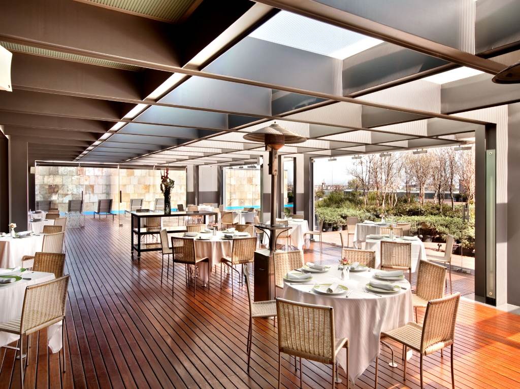 terraza-alameda-restaurante-del-hotel-hilton