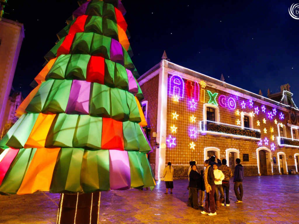 Villa Iluminada de Atlixco árbol gigante