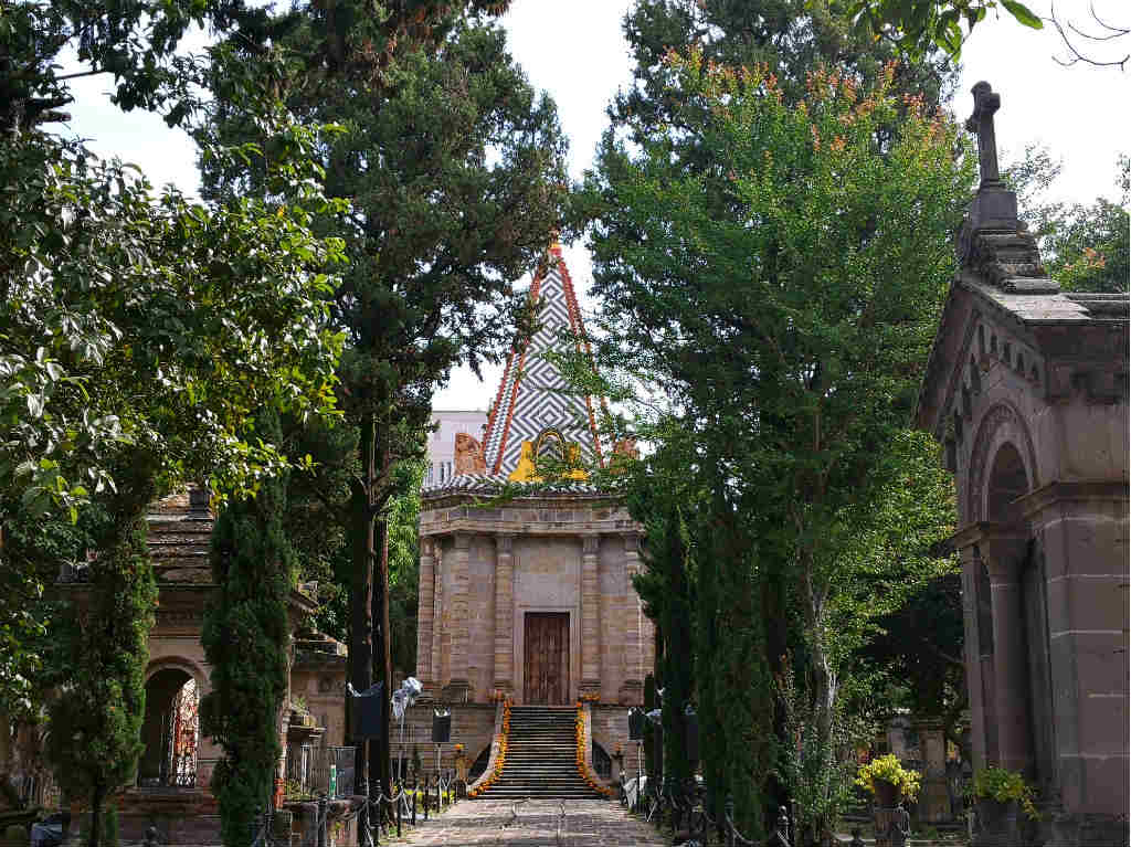 jalisco-panteon-recorrido