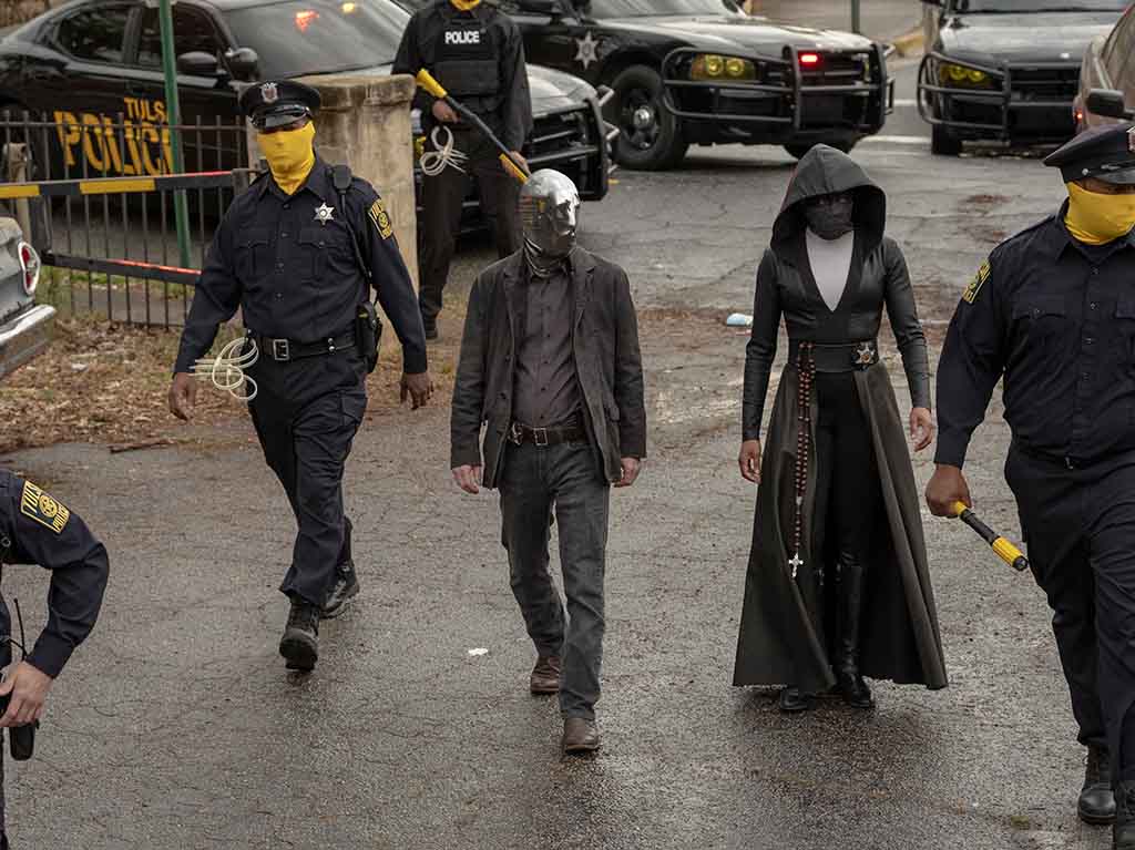 ¡Lluvia de calamares en CDMX por la serie Watchmen de HBO! 2