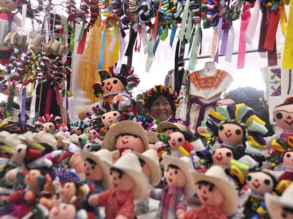 feria de artesanias navideñas en los pinos