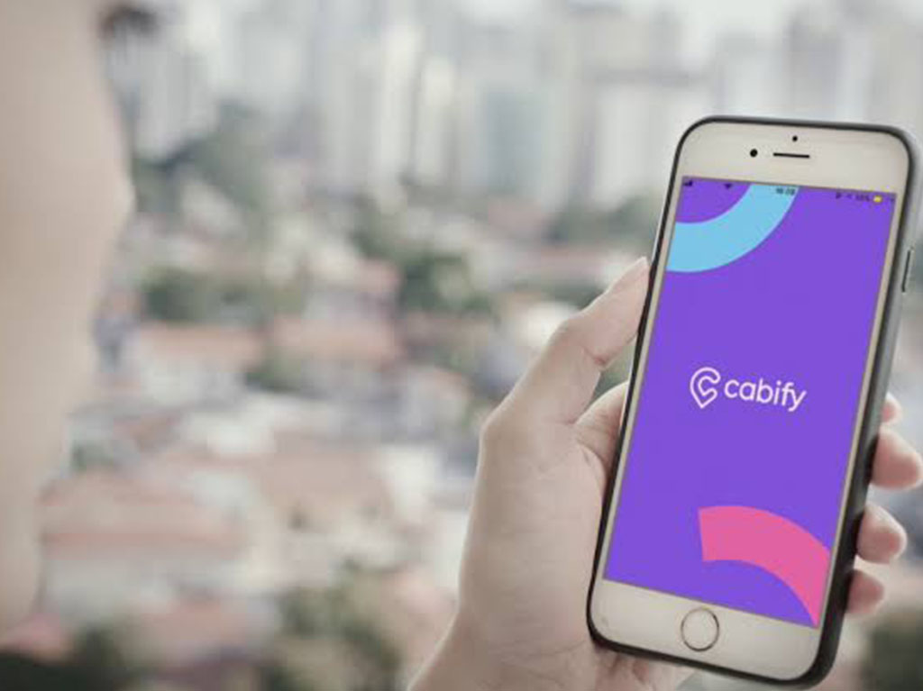 Cabify ya planea una electrificación progresiva de flotas