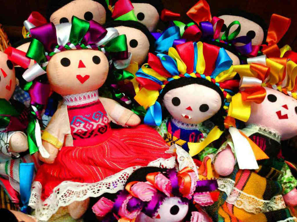 Feria de la Muñeca Otomí juguetes tradicionales
