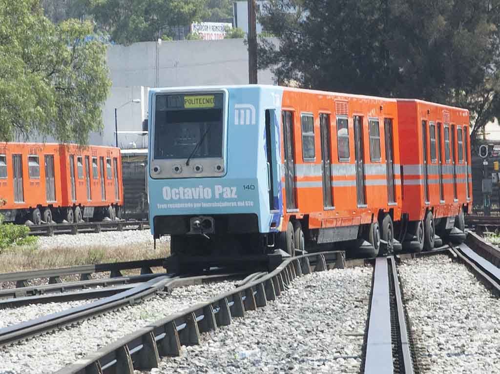 Metro y metrobús horarios días festivos